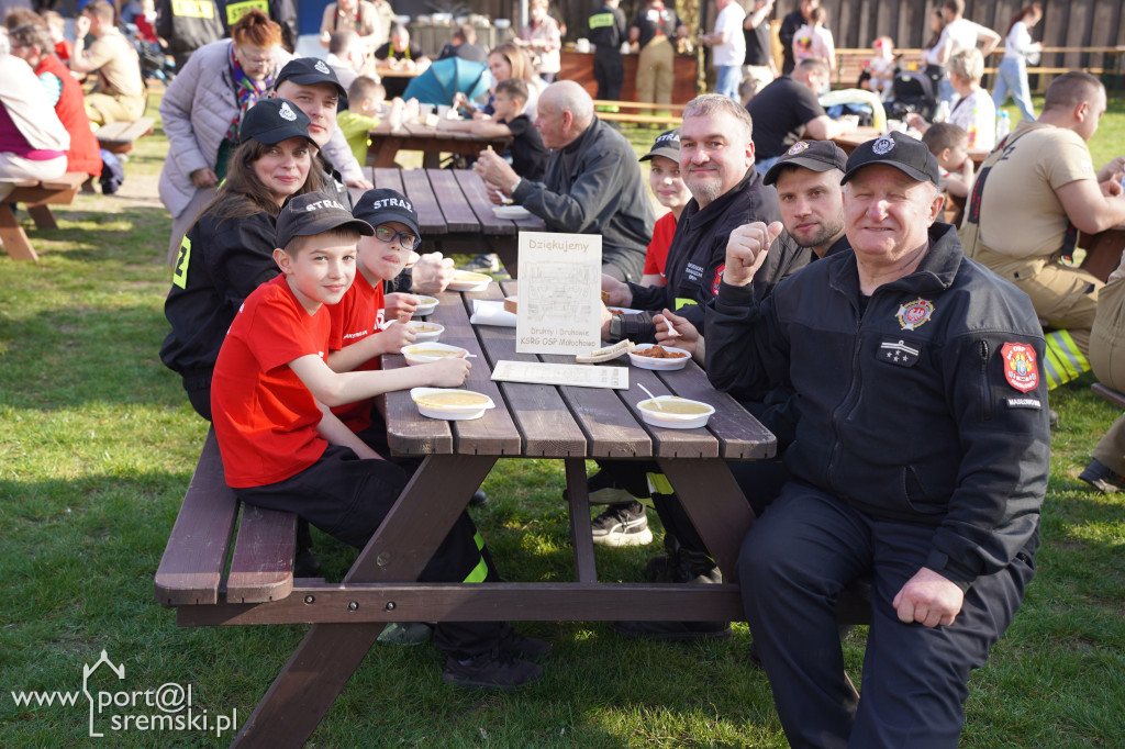 OSP Małachowo z nowym wozem