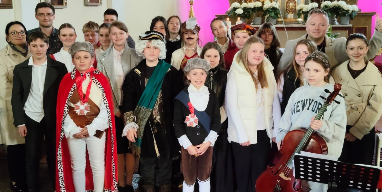 Przedstawienie patriotyczne w Mórce