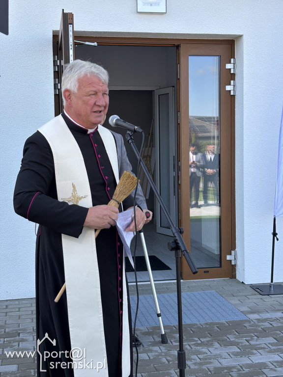 Poświęcenie nowej części Schroniska dla Bezdomnych w Nochowie