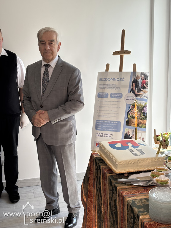 Poświęcenie nowej części Schroniska dla Bezdomnych w Nochowie