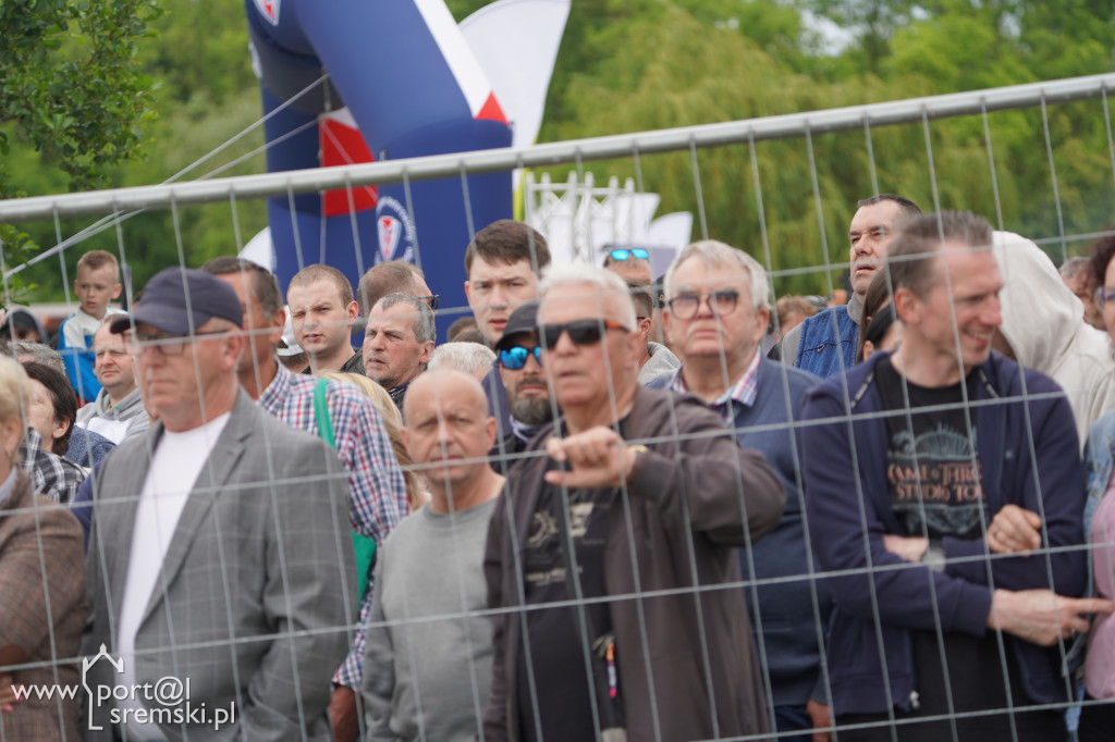 Perfekcyjne starty Śremianina