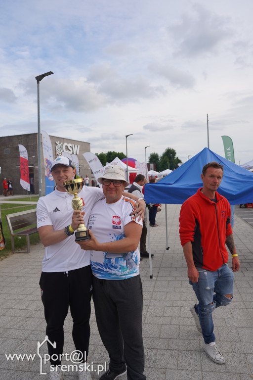 Perfekcyjne starty Śremianina