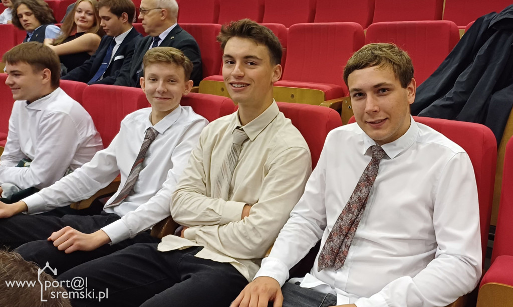 Doprowadził swoją drużynę na II miejsce w Polsce