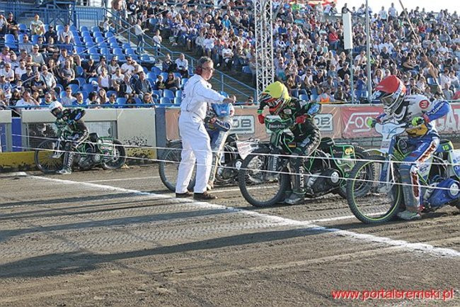 Byki lepsze od Rekinów