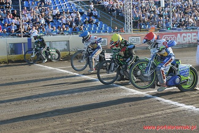 Byki lepsze od Rekinów