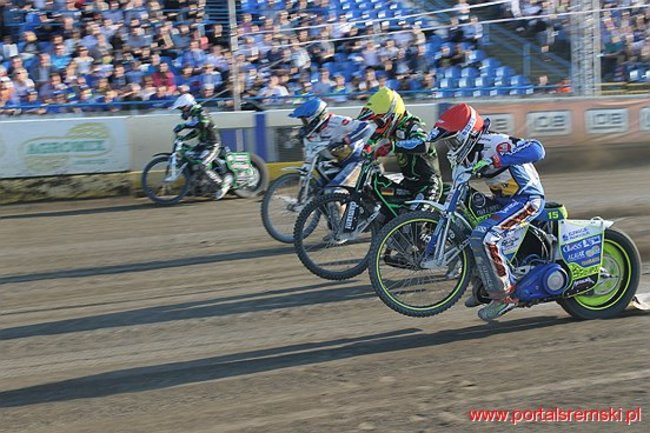 Byki lepsze od Rekinów