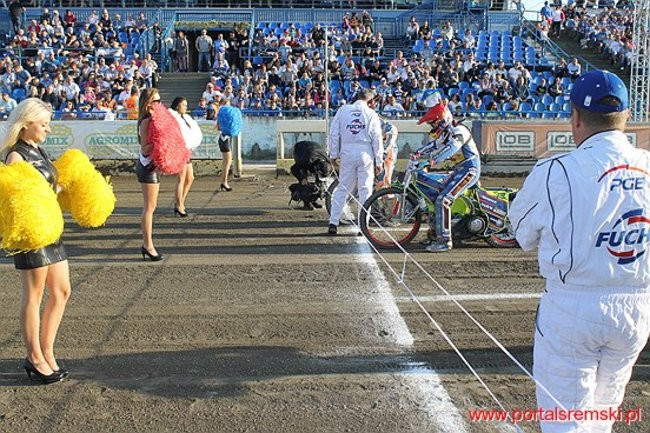 Byki lepsze od Rekinów