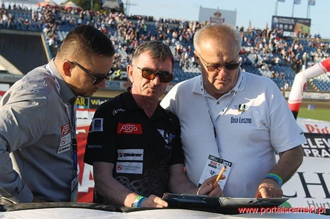 Byki lepsze od Rekinów