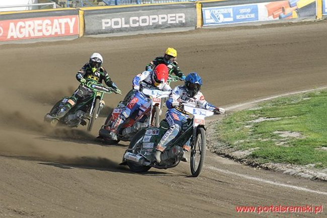 Byki lepsze od Rekinów