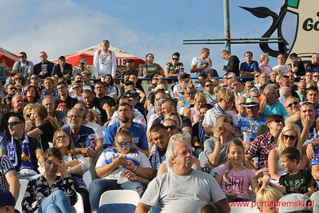 Byki lepsze od Rekinów