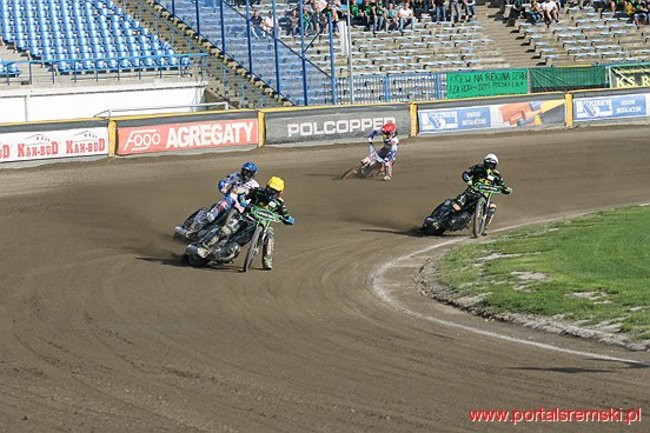 Byki lepsze od Rekinów