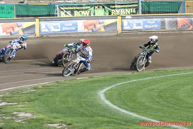 Byki lepsze od Rekinów