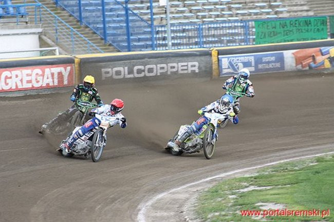 Byki lepsze od Rekinów