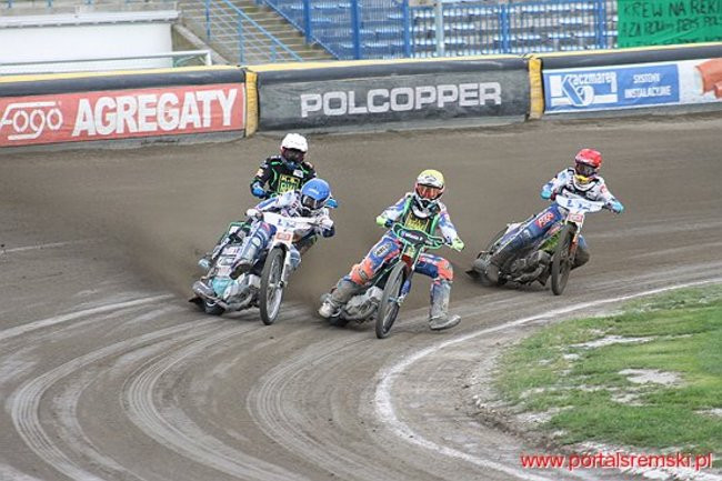 Byki lepsze od Rekinów