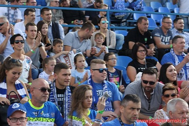 Byki lepsze od Rekinów