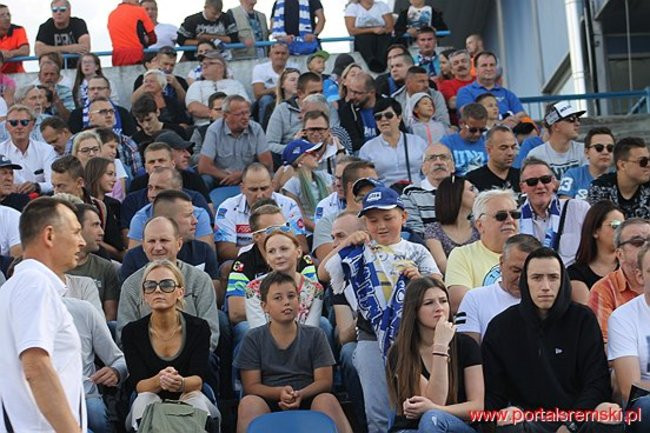 Byki lepsze od Rekinów