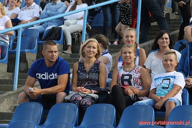 Byki lepsze od Rekinów