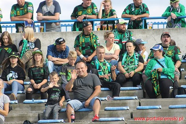 Byki lepsze od Rekinów