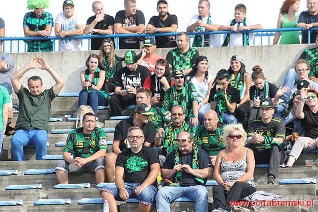 Byki lepsze od Rekinów