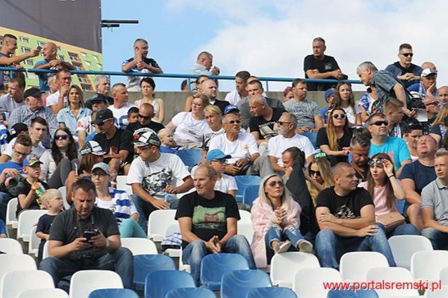 Byki lepsze od Rekinów