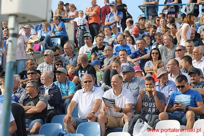 Byki lepsze od Rekinów