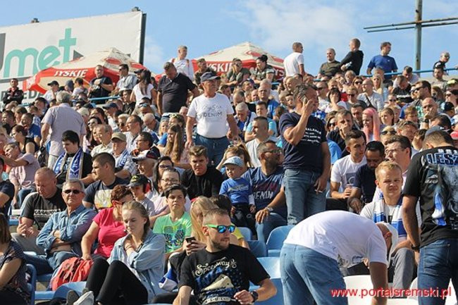 Byki lepsze od Rekinów