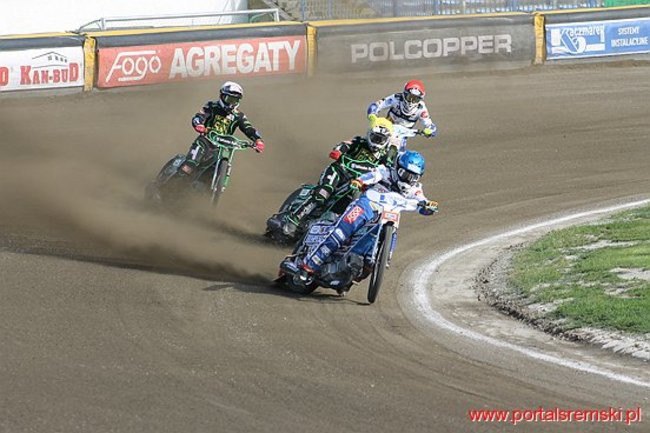 Byki lepsze od Rekinów