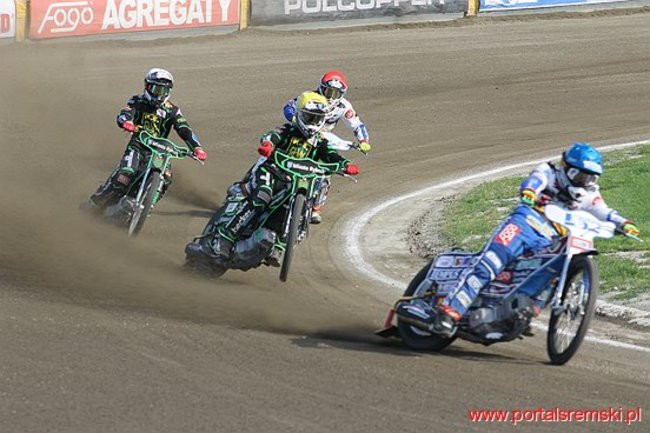 Byki lepsze od Rekinów