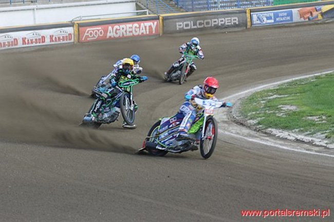 Byki lepsze od Rekinów