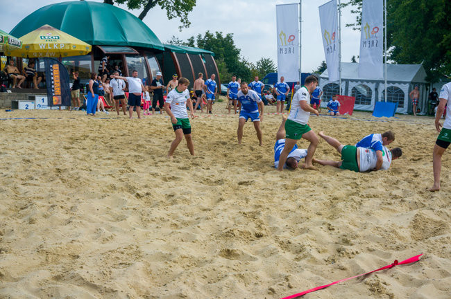 Banici Poznań zwyciężają w turnieju Beach Rugby w Śremie