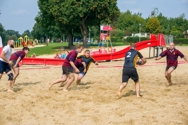 Banici Poznań zwyciężają w turnieju Beach Rugby w Śremie