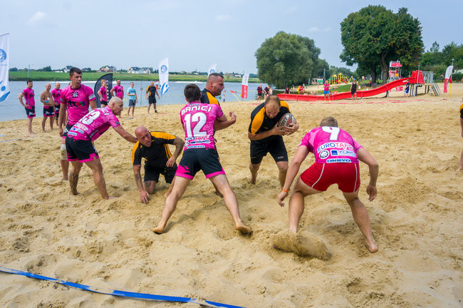 Banici Poznań zwyciężają w turnieju Beach Rugby w Śremie