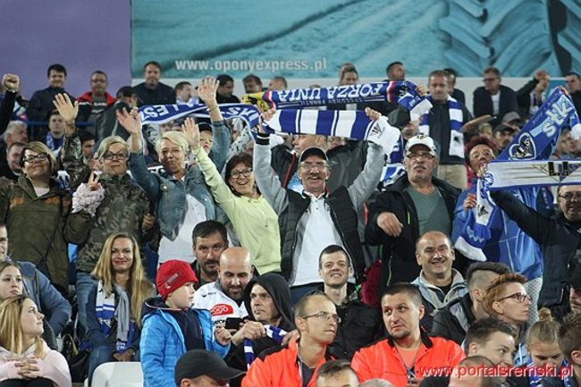 Fogo Unia bliżej finału