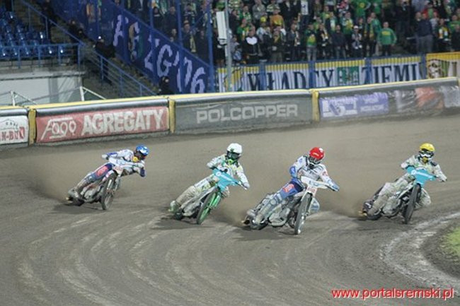 Fogo Unia bliżej finału