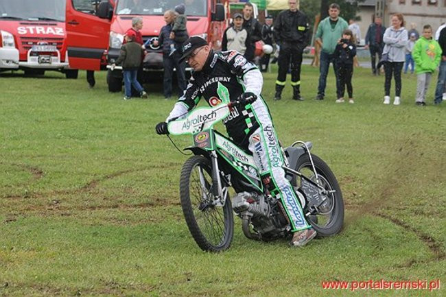 Amatorzy ze Śremu w Bielewie