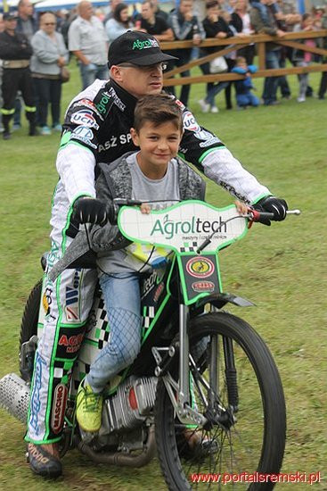 Amatorzy ze Śremu w Bielewie