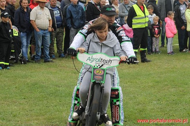 Amatorzy ze Śremu w Bielewie