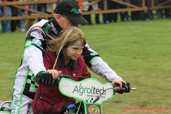 Amatorzy ze Śremu w Bielewie