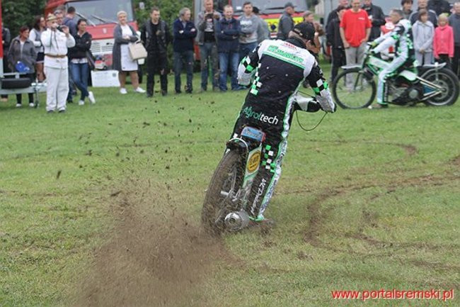 Amatorzy ze Śremu w Bielewie