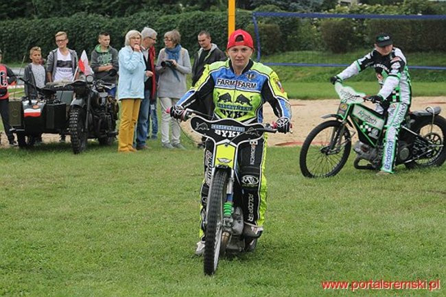 Amatorzy ze Śremu w Bielewie