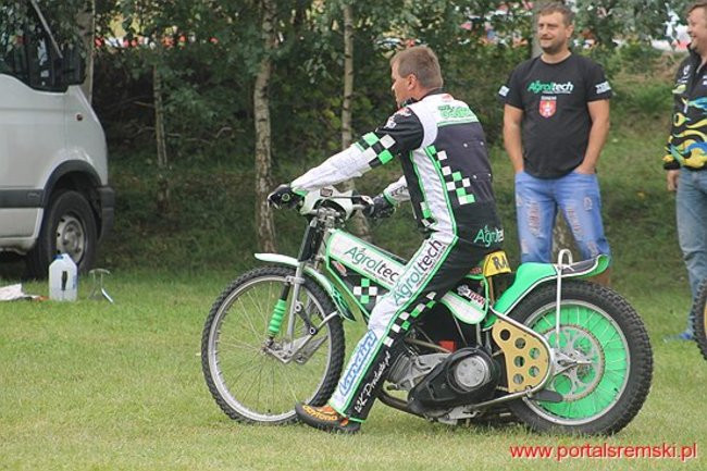 Amatorzy ze Śremu w Bielewie