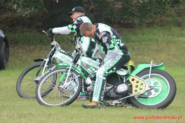 Amatorzy ze Śremu w Bielewie