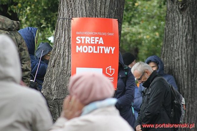 Różaniec na granicy