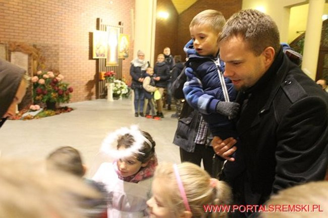 Procesja ze Świętymi