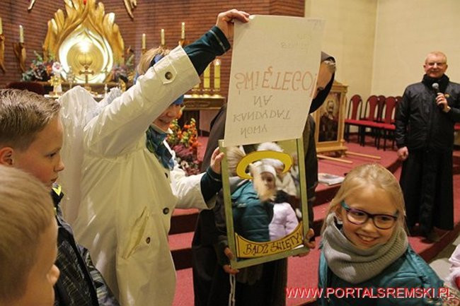 Procesja ze Świętymi