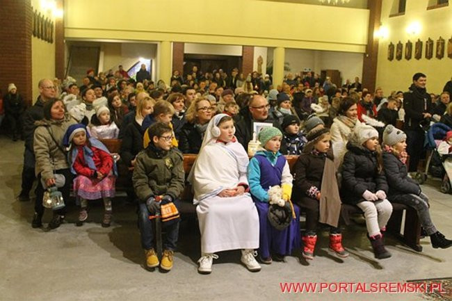 Procesja ze Świętymi