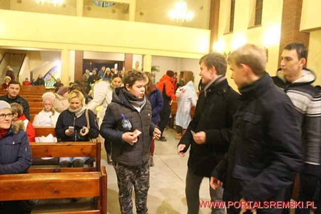 Procesja ze Świętymi