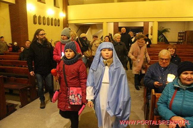 Procesja ze Świętymi