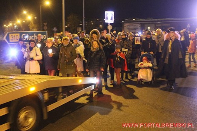 Procesja ze Świętymi