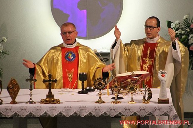 Procesja ze Świętymi